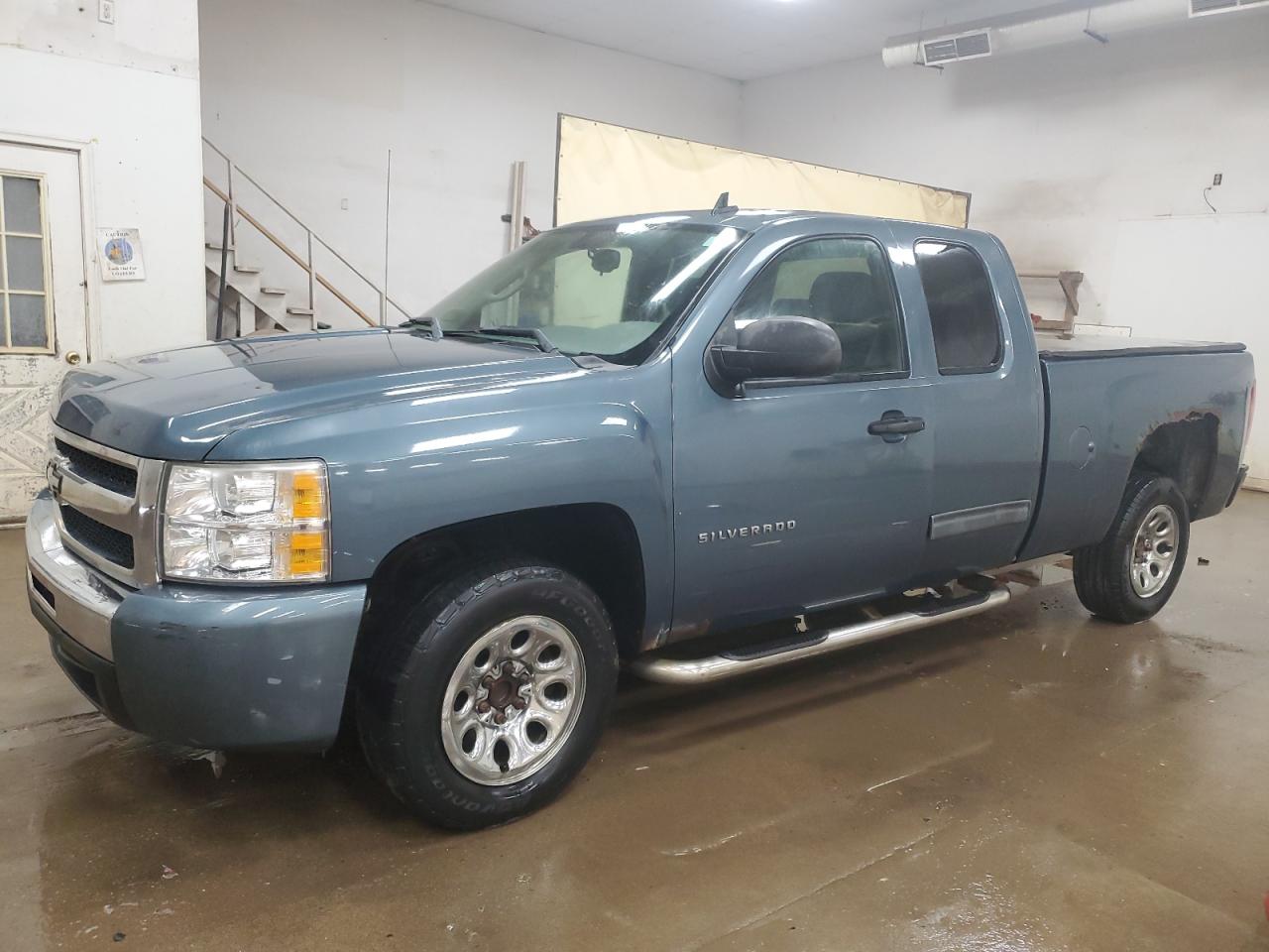 CHEVROLET SILVERADO C1500 LS