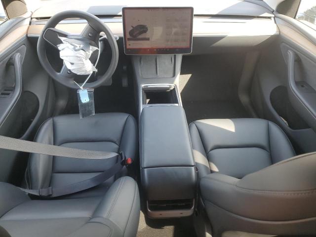2024 TESLA MODEL Y 7SAYGDEE4RA283205