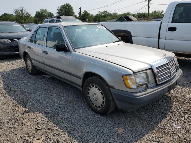 Vin: wdbea30dxka877386, lot: 59333665, mercedes-benz 300-class e 19894