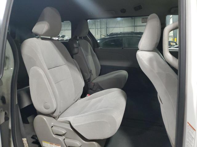 2017 TOYOTA SIENNA LE 5TDKZ3DC1HS862334