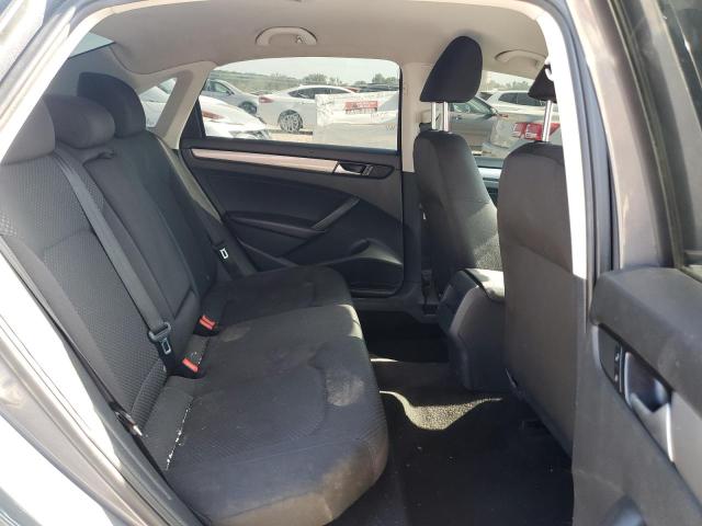 2015 VOLKSWAGEN PASSAT S - 1VWAT7A30FC006012