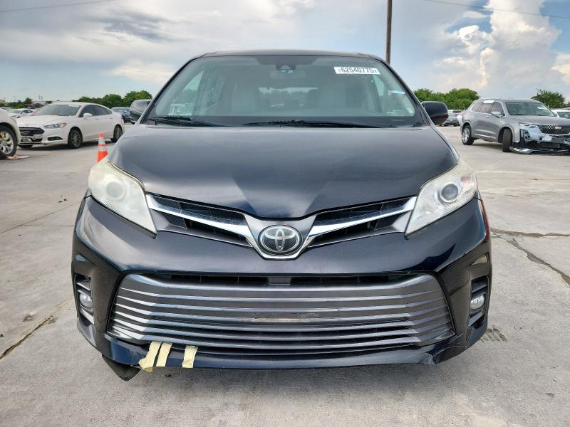 2019 TOYOTA SIENNA XLE 5TDYZ3DCXKS016057