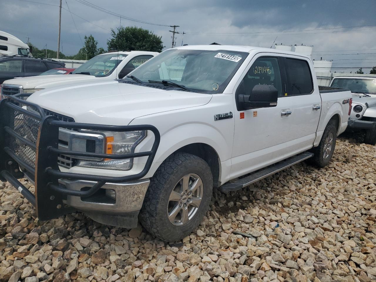 FORD F-150 SUPERCREW