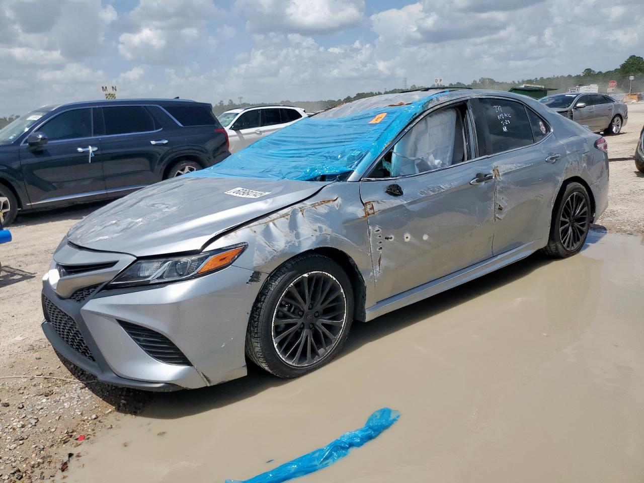 TOYOTA CAMRY SE