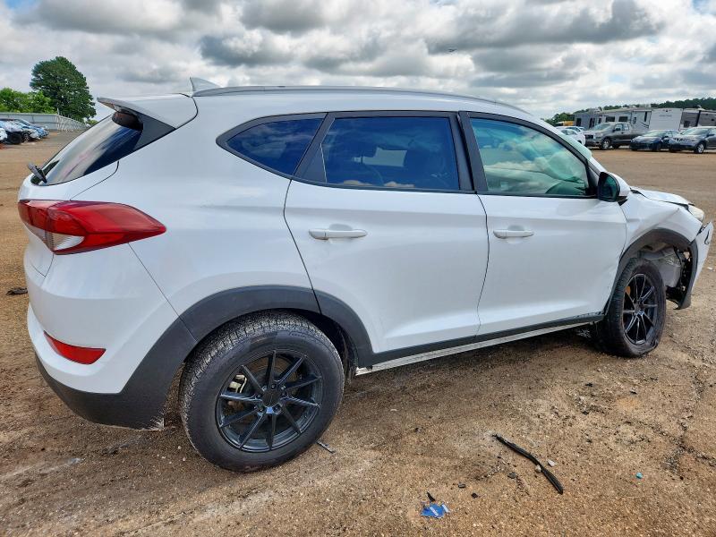 2018 HYUNDAI TUCSON SEL KM8J33A40JU672421