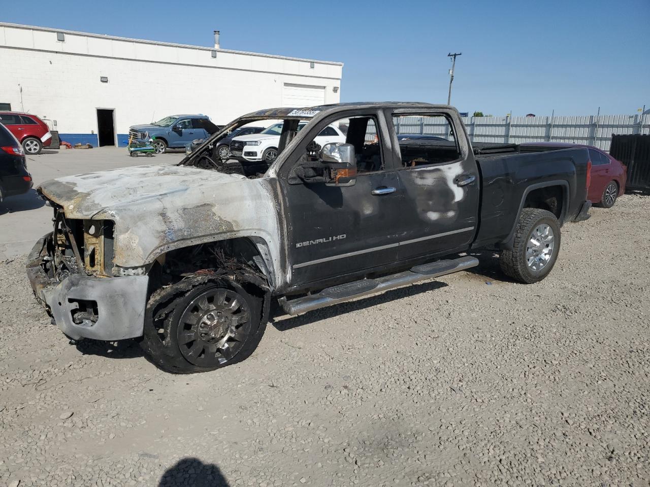 GMC SIERRA K2500 DENALI
