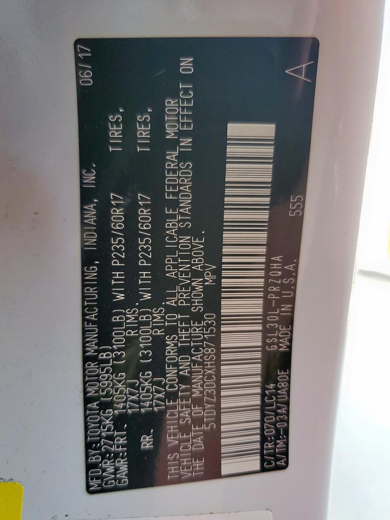 2017 TOYOTA SIENNA XLE 5TDYZ3DCXHS871530