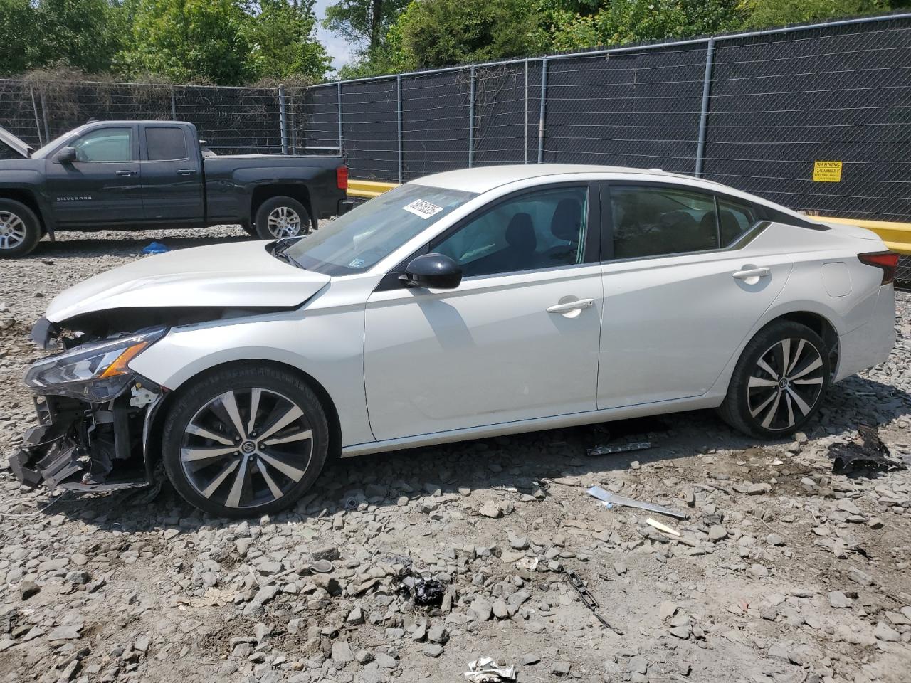 NISSAN ALTIMA SR