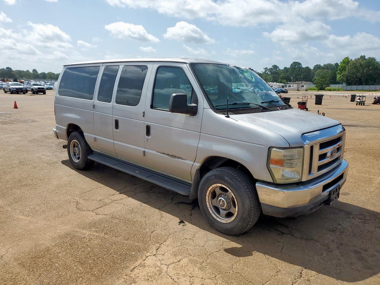 FORD ECONOLINE E350 SUPER DUTY WAGON