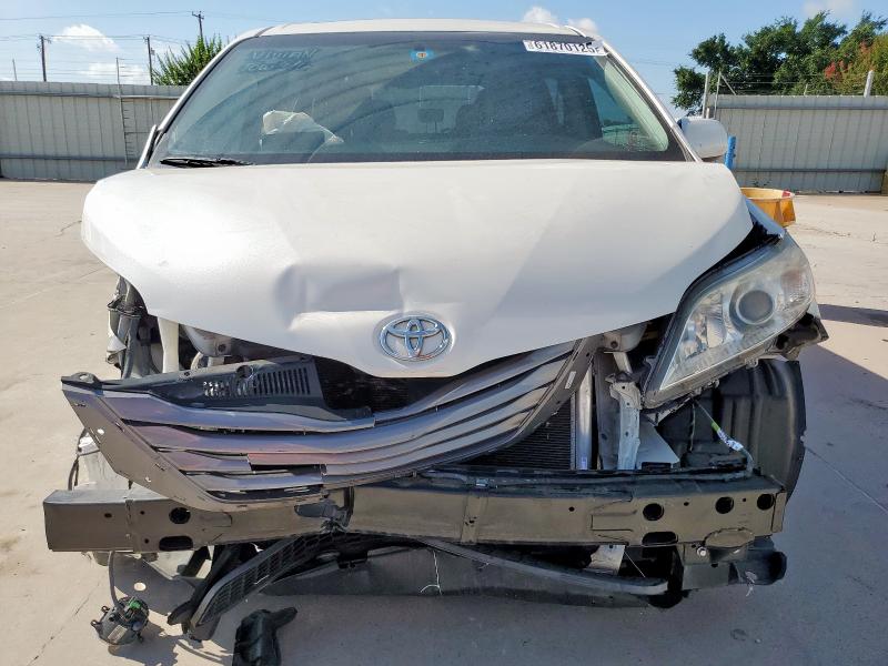 2017 TOYOTA SIENNA XLE 5TDYZ3DCXHS871530