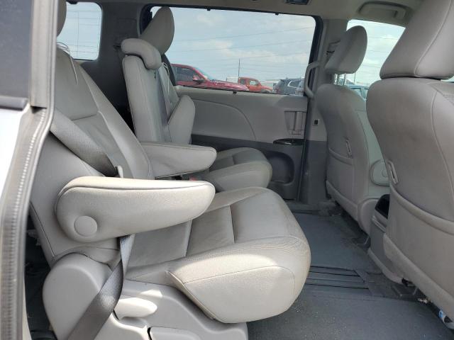 2017 TOYOTA SIENNA XLE 5TDYZ3DC8HS834900