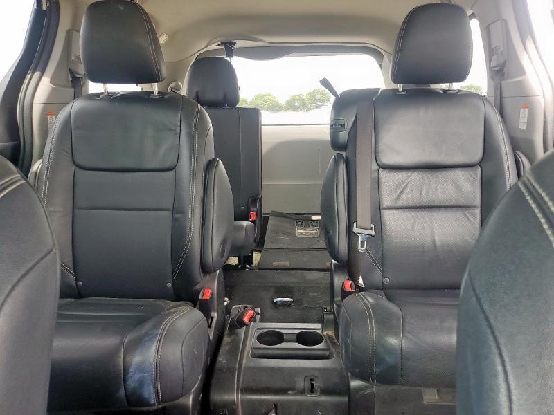 2017 TOYOTA SIENNA SE 5TDXZ3DC9HS821990
