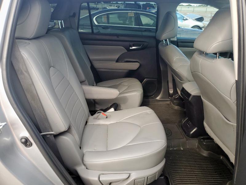 2022 TOYOTA HIGHLANDER - 5TDGZRAH0NS547948