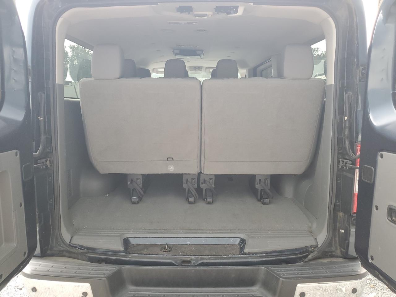 NISSAN NV3500 3500 S