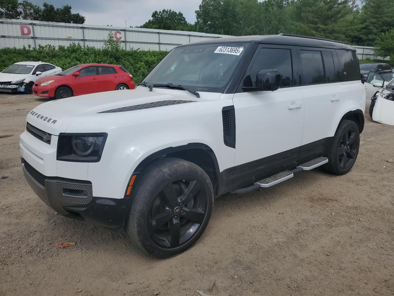 LAND ROVER DEFENDER 110 X-DYNAMIC SE