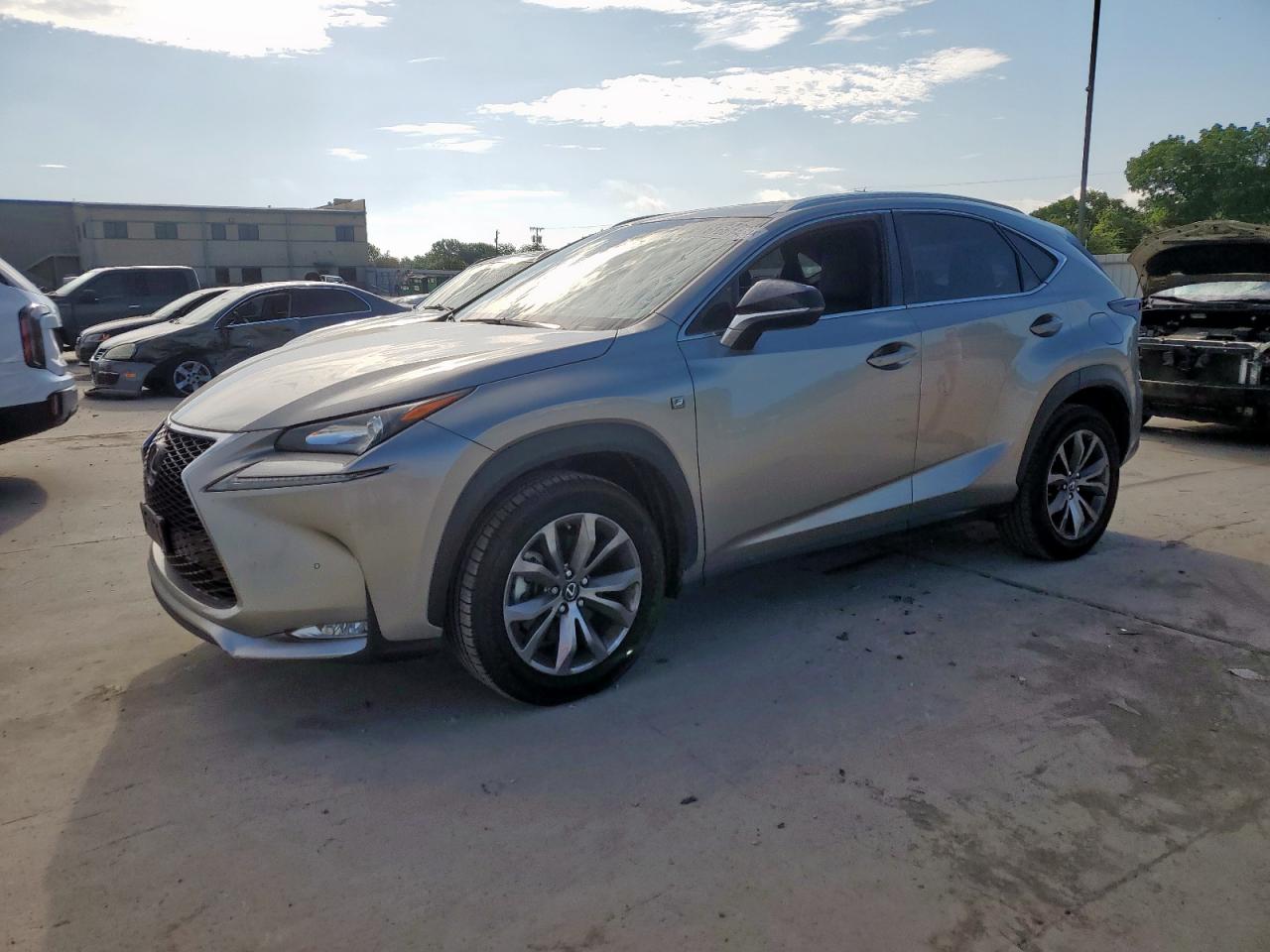 LEXUS NX 200T BASE