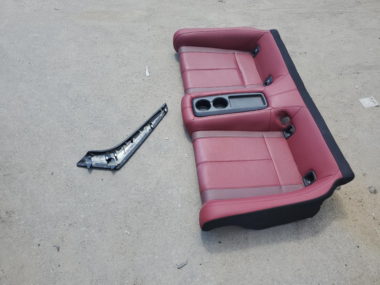 INFINITI Q60 RED SPORT 400