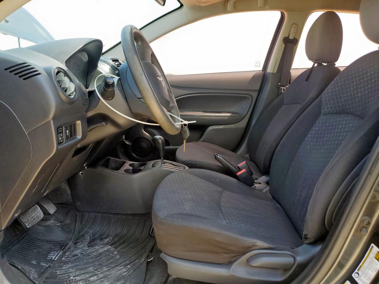 MITSUBISHI MIRAGE DE