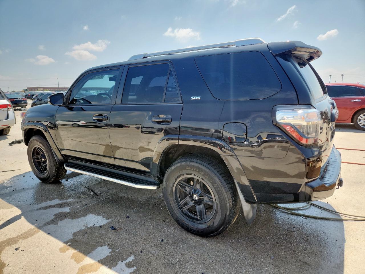 TOYOTA 4RUNNER SR5
