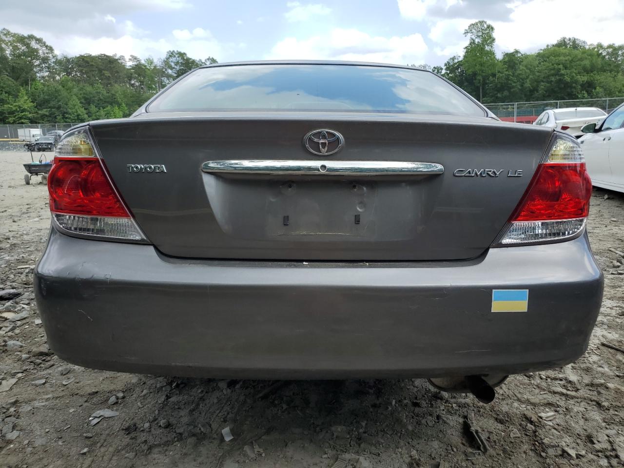 Toyota Camry le 2005