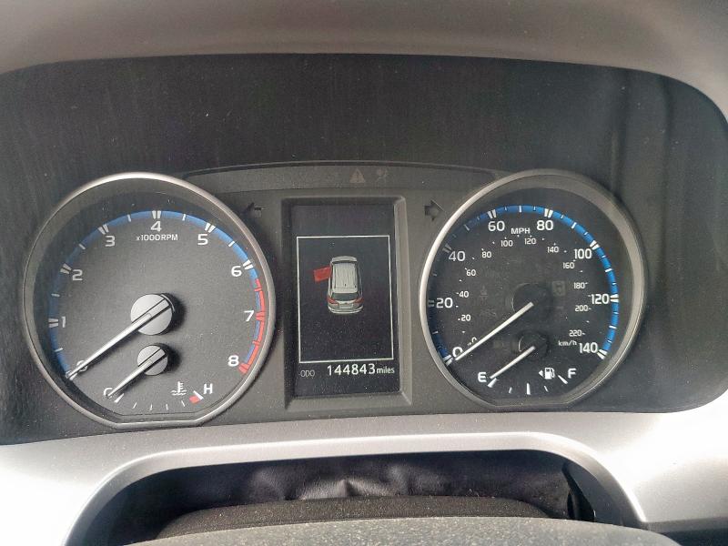 2017 TOYOTA RAV4 LE - JTMZFREV5HJ135091