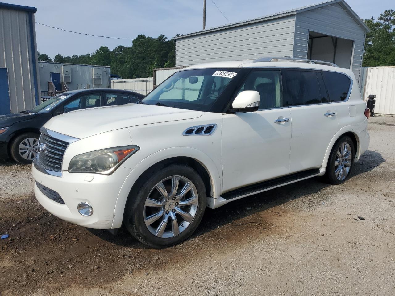 INFINITI QX56