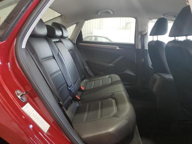 2017 VOLKSWAGEN PASSAT R-L 1VWDT7A34HC061143
