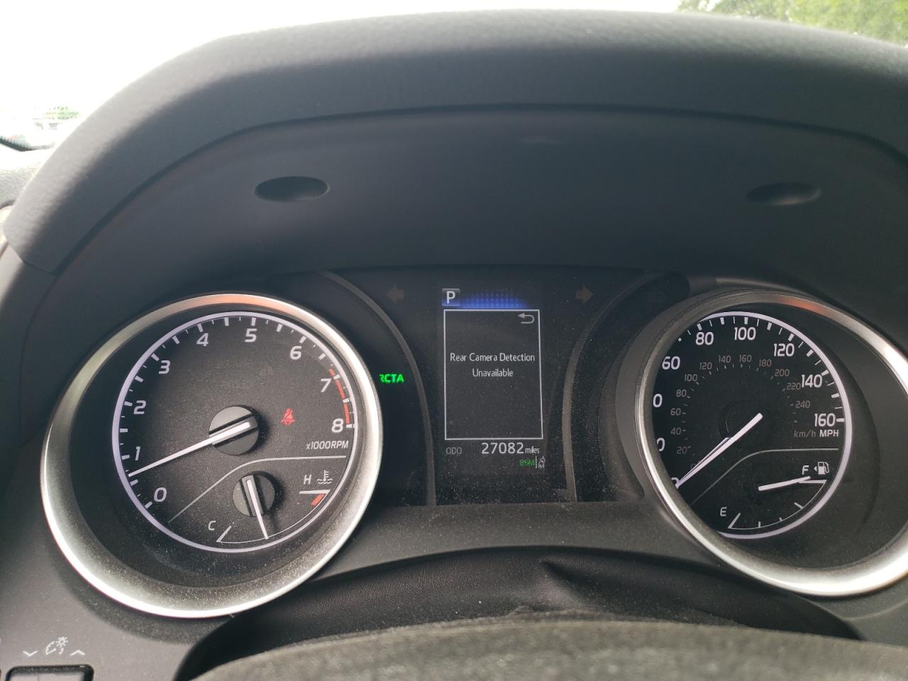 Toyota Camry le 2021