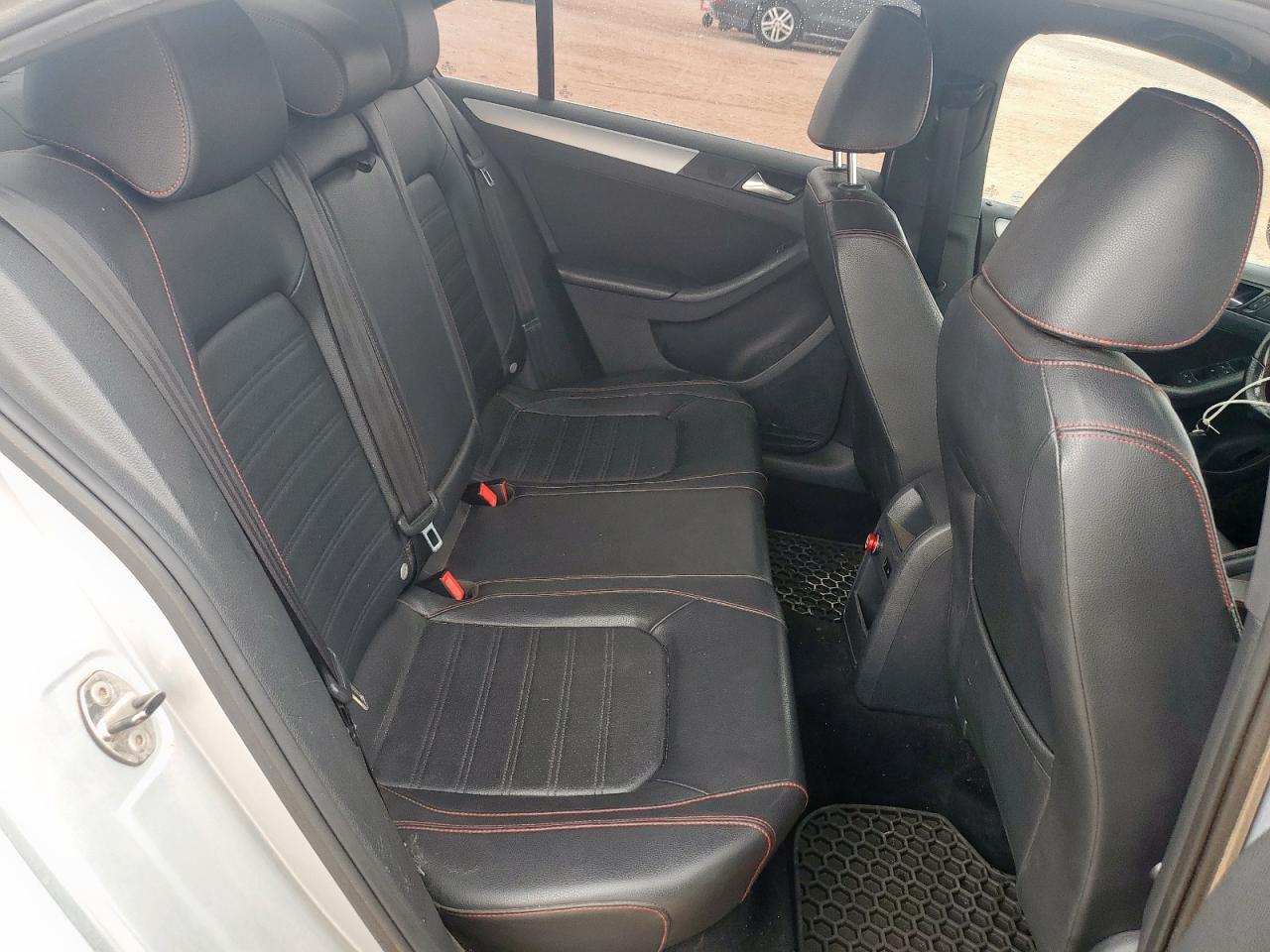 VOLKSWAGEN JETTA GLI