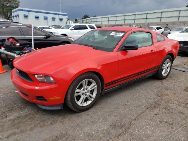 FORD MUSTANG