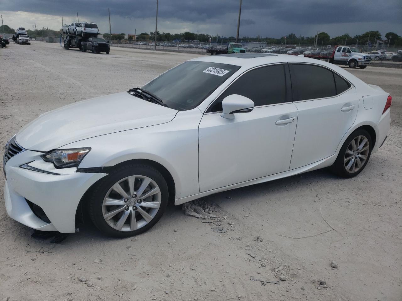 LEXUS IS 200T