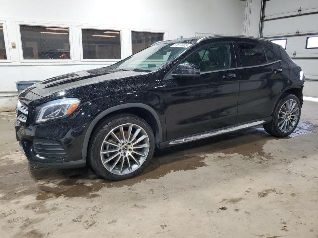 MERCEDES-BENZ GLA 250 4M