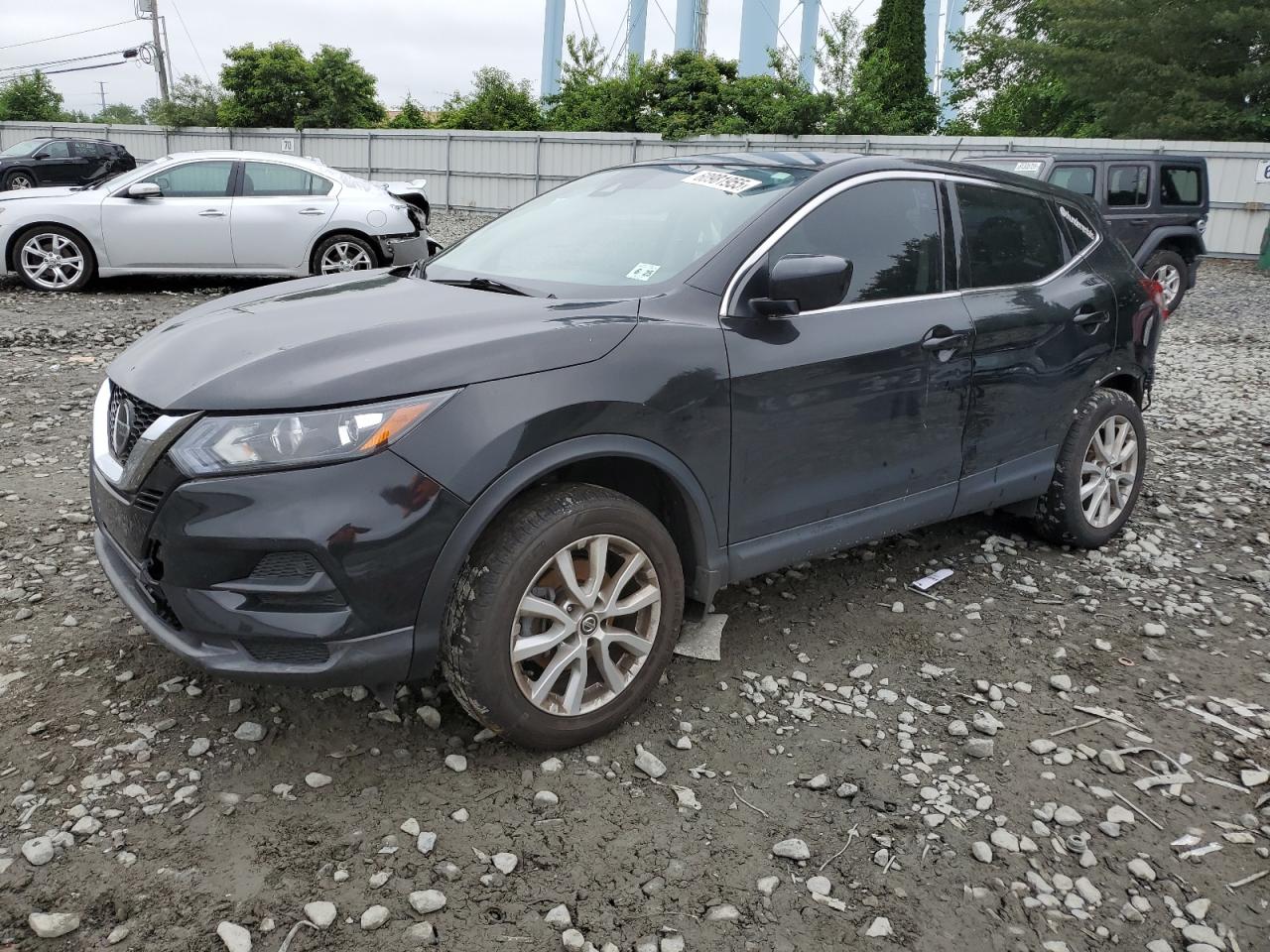 NISSAN ROGUE SPORT S