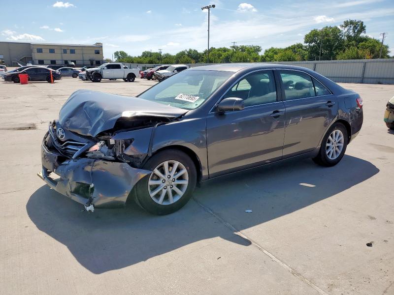 TOYOTA CAMRY BASE