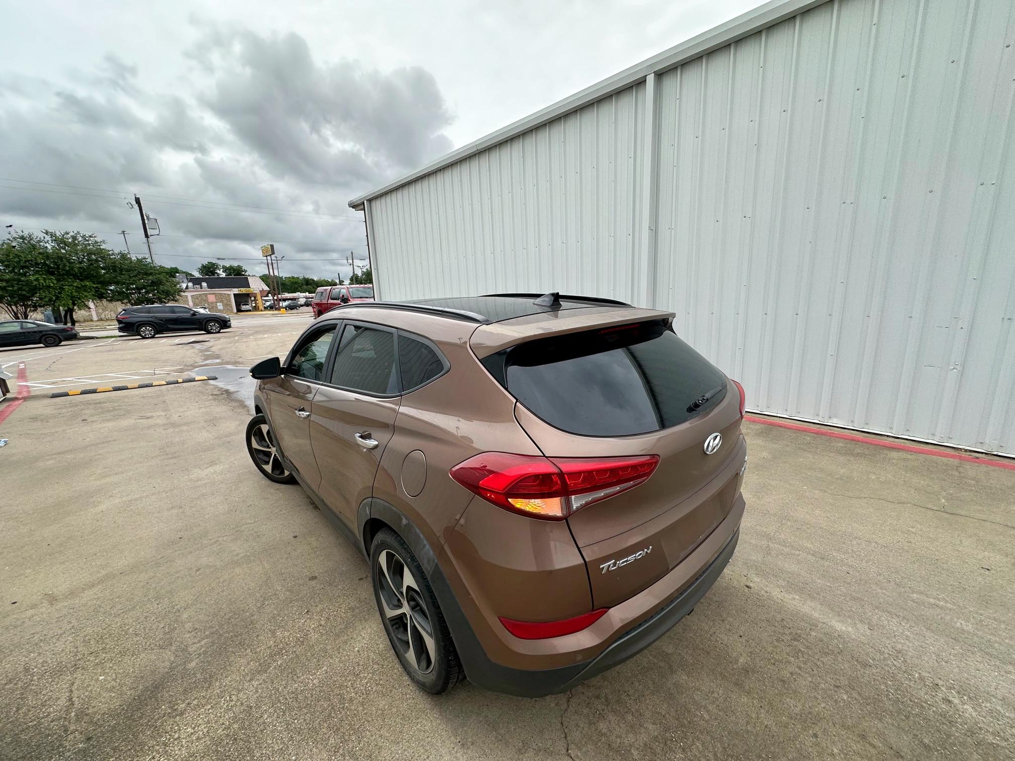 Vin: km8j3ca25gu049075, lot: 61109955, hyundai tucson limited 20163