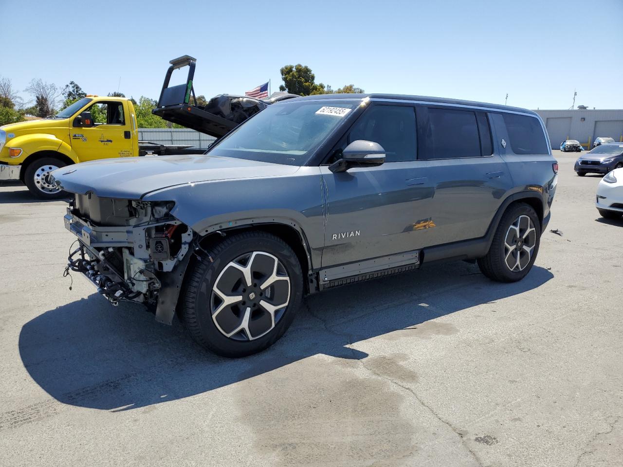 RIVIAN R1S ADVENTURE