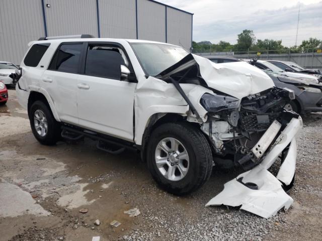 2020 TOYOTA 4RUNNER SR JTEBU5JR4L5837456