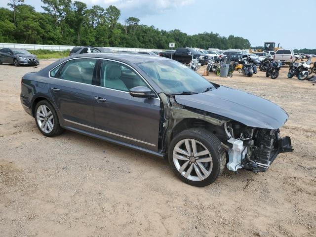 2017 VOLKSWAGEN PASSAT SEL 1VWCT7A35HC055833