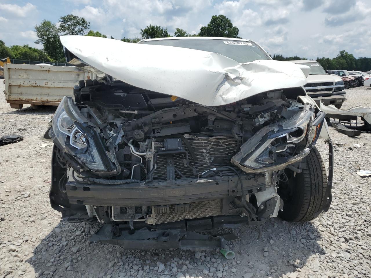 NISSAN ROGUE SPORT S