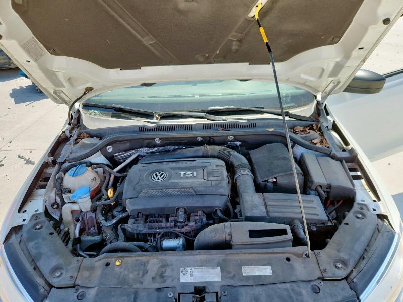 2016 VOLKSWAGEN JETTA SPOR 3VWD17AJ2GM348689