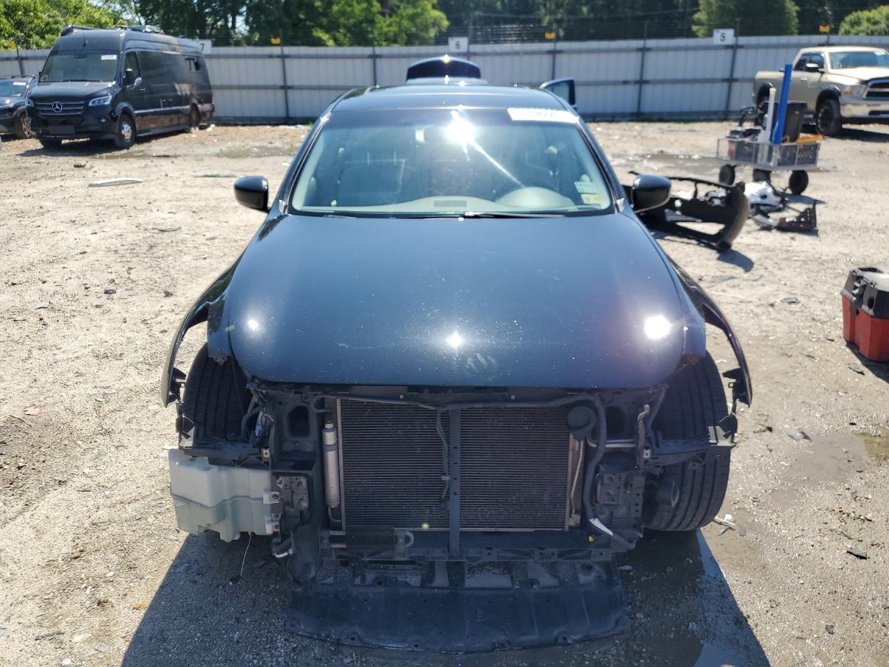 Infiniti G37 2012