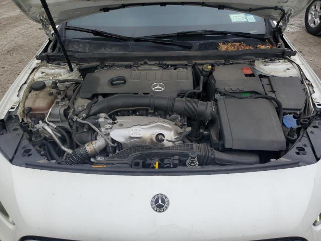 2019 MERCEDES-BENZ A 220 4MAT WDD3G4FB8KW027168