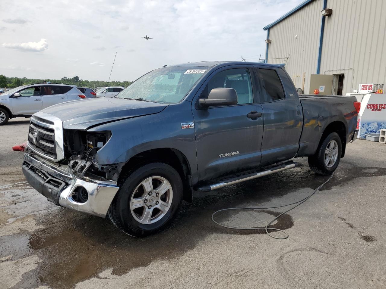 TOYOTA TUNDRA DOUBLE CAB SR5