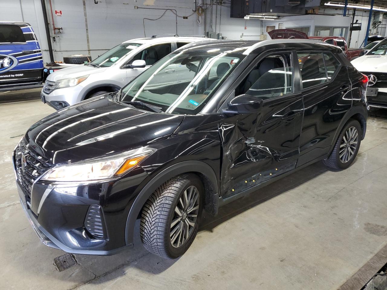 NISSAN KICKS SV