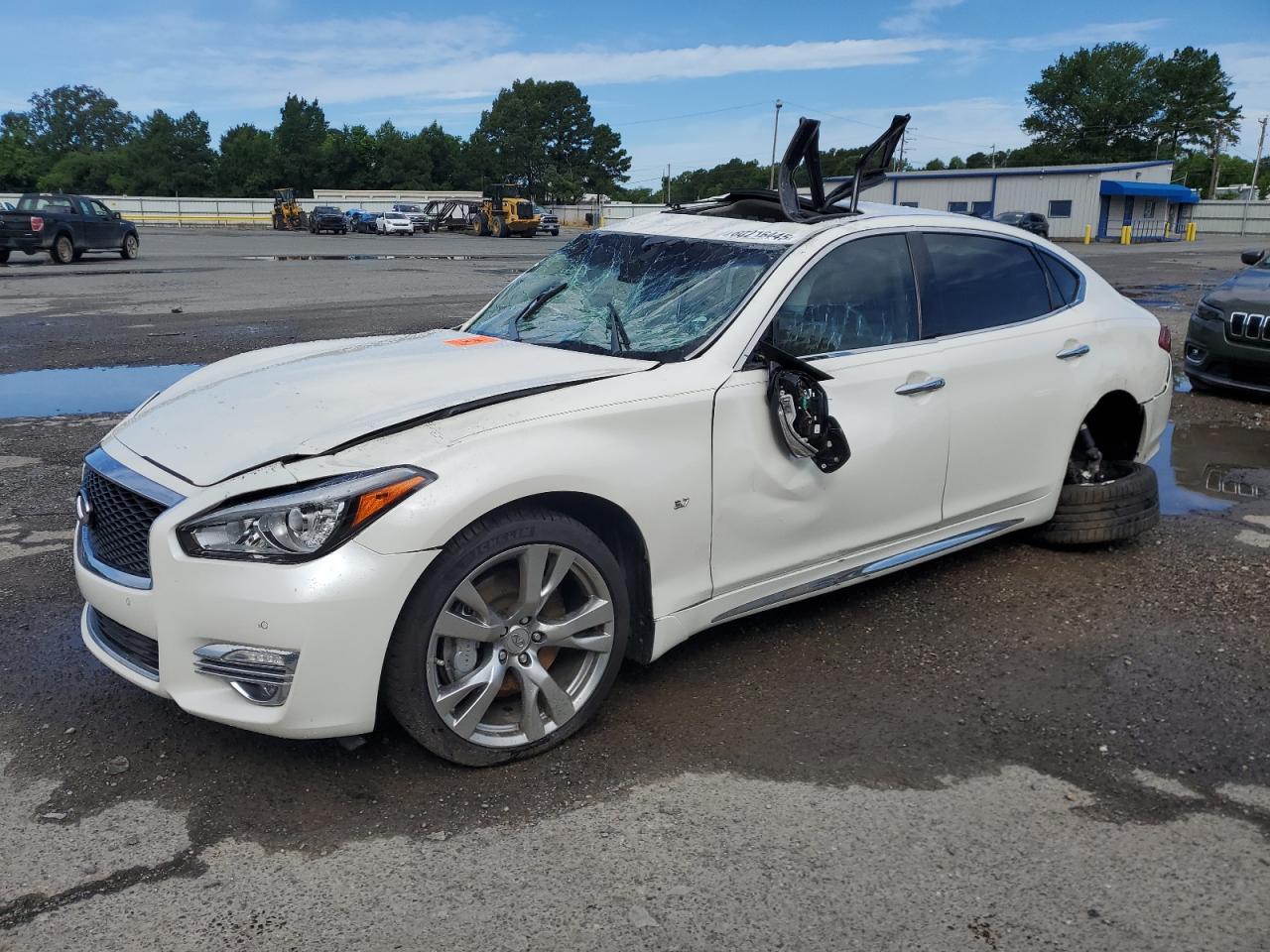 INFINITI Q70 3.7 LUXE