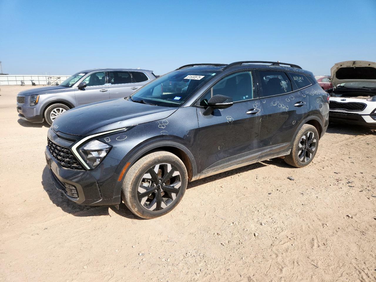 KIA SPORTAGE X LINE