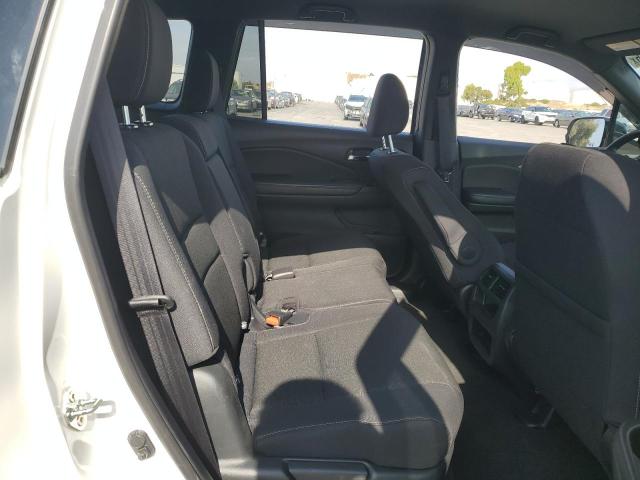 2019 HONDA PASSPORT S 5FNYF8H22KB016114