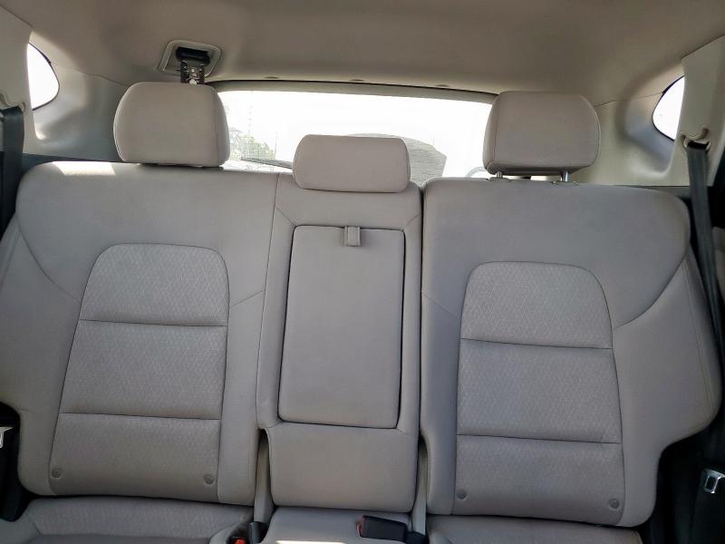 2018 HYUNDAI TUCSON SEL KM8J33A43JU611015