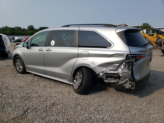 2022 TOYOTA SIENNA LE 5TDKSKFC4NS043681