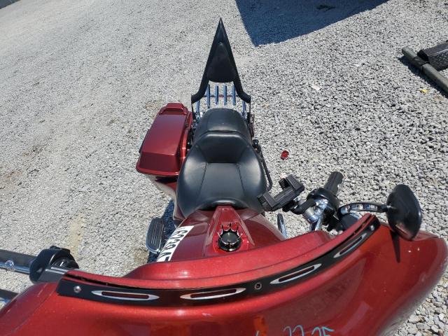 2010 HARLEY-DAVIDSON FLHX 1HD1KB419AB666985